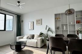 Modern&Spacious&Sunny 1Br @Jing'an Temple &Wuding rd Mt | Bright 24F elevator