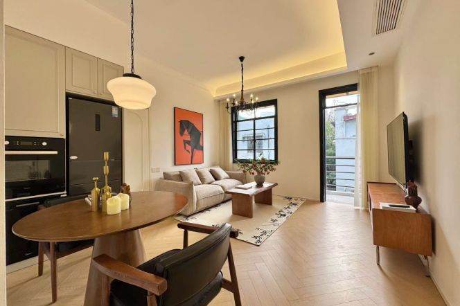 West Nanjing Rd Station 2Br/2Bath with Terrace Line2/12/13