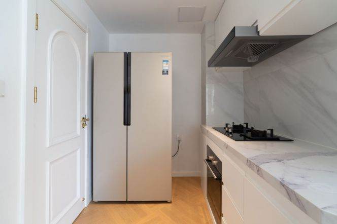 Newly Renovated 3BR | High Floor Full AC & Heating | Near Suzhou River