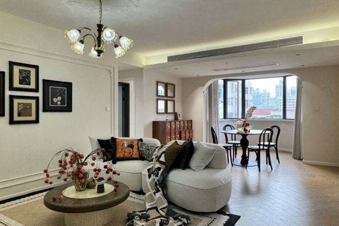 Impressive 3Br-2bathr 130Sqm + balcony  | Dong'an rd Metro |  Xujiahui CBD