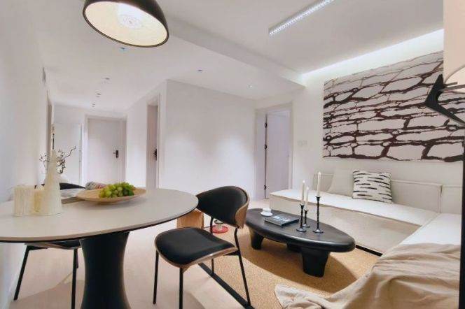 11.8k Clean 2Br Nr Yishan Rd.line3/4/9