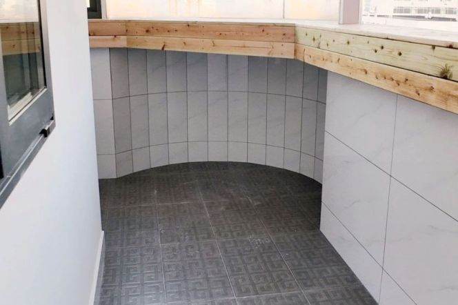 Spacious 2BR+2BA Near Jiangsu Rd with Balcony/Floorheaing 18.5K 