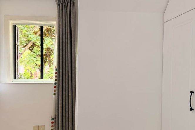 Nice terrace 2Brs/1Lr/1Bt apt nr Hengshan rd,M1