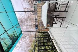 Original Lanehouse 2BR w. Terrace&Balcony 