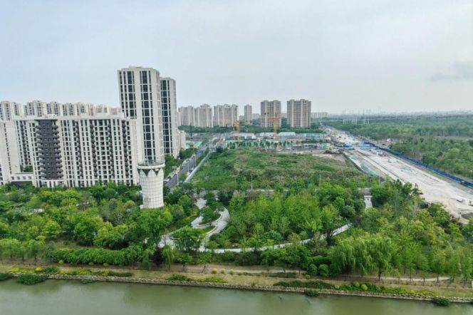 Good  price 2 br with open view ,easy to NYU shanghai . line  8 LingZhaoXinCun St.