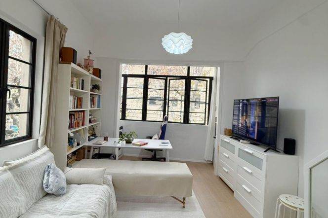 Good location nice 1br 1lr w high-end appliances near IAPM and Jiashan rd Line 9/12 