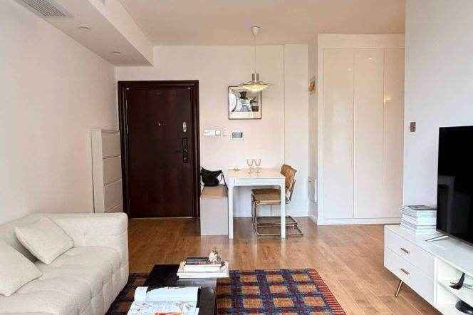 12.5k Nice 1Br with floor heating in Yunhe Garden Nr Jing'an Temple line2/7/14