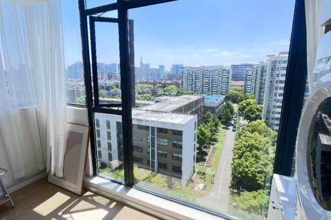 Freshly renovated 1br,CA,floor heating,close to Line 9,Korean Town