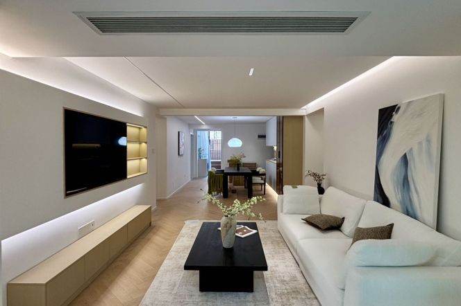 3Bdrs 2Baths/terrace/Fabulous&Spacious/Good View/L13/14 Wuning Rd/elevator