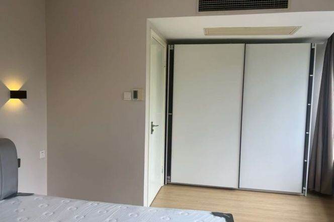 7k Clean 1Br Nr West Yan'an Rd.line3/4