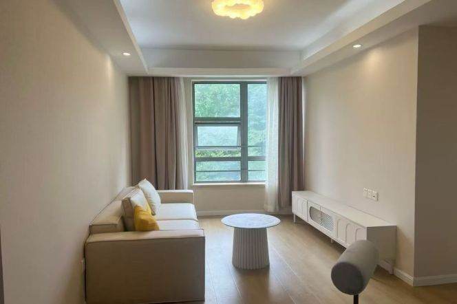 7k Clean 1Br Nr West Yan'an Rd.line3/4