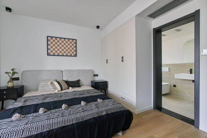  Wutong District |  | 165㎡ 3+1Beds Luxury Apartment