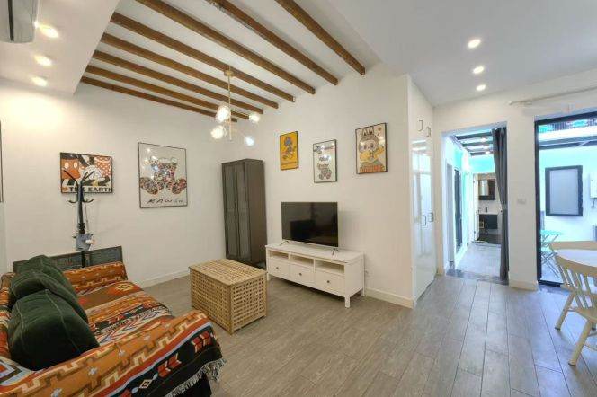2Br,Yard,City center,120sqm