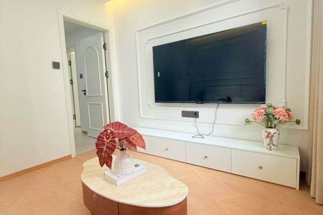 Fresh elevator 1br Nr shangcheng road M9