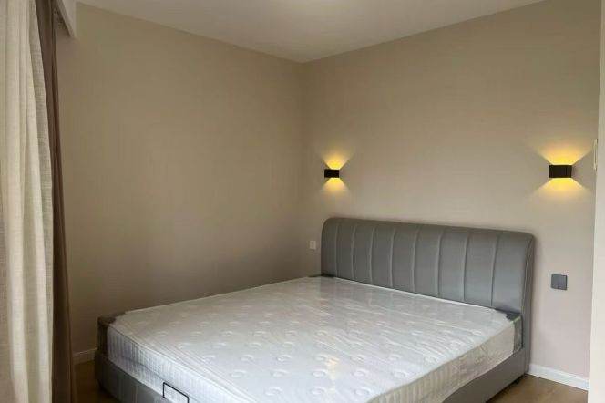 7k Clean 1Br Nr West Yan'an Rd.line3/4