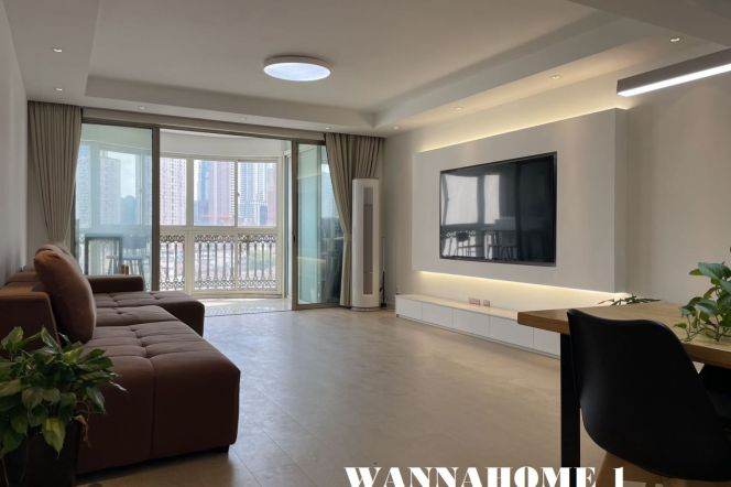 Spacious&Bright 3Bdrs 2Baths Apt+Stunning View+Great Compound+L1 Xin Zha Rd+People's Square