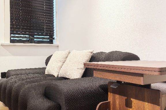 9.5k Cozy 2Br with floor heating Nr Changping Rd.line7