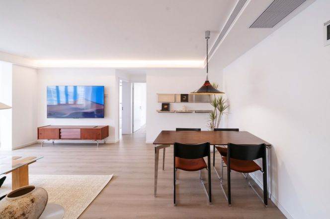 Elevator 2BR-Caoxi North Road - 4 minutes to Line 1/9/11 - Xujiahui