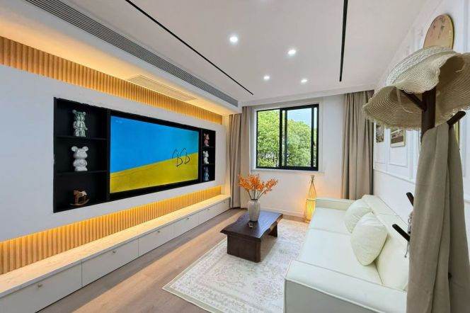 Pudong area/modern 1br 1lr/separate living room/bright room,Changqing rd@L13/7