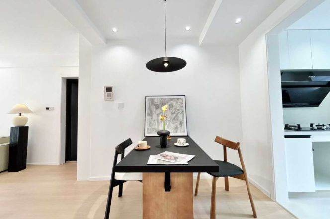 Well Renovated 2BR 2BA Residence nr Shanghai Children's Medical Center Station