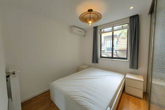 Big terrace one bedroom apt+wall heating+oven+Dryer@SH Library