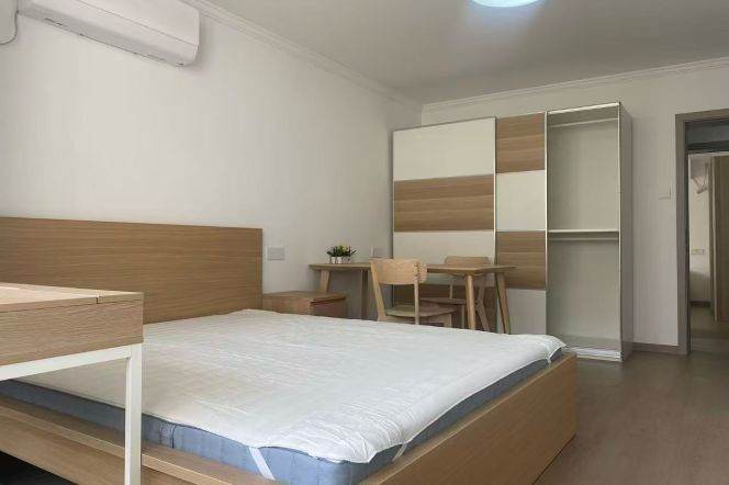 2BR near line 4,7&12 and Long'hua Hospital can long and short term lease