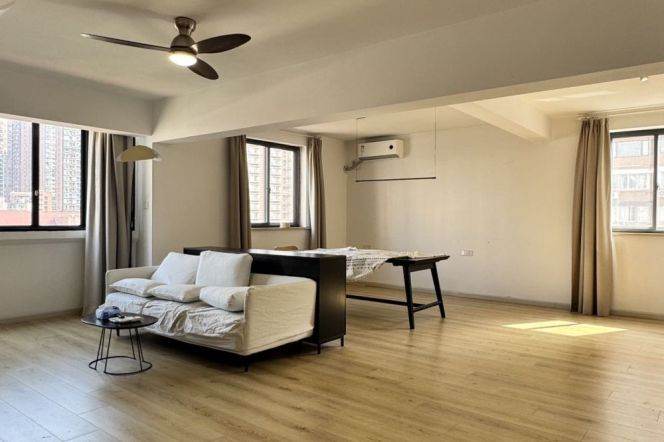 Modern&Spacious 1Br +Elevator | Next to ChangPing Rd & Jing'an Temple rd Metro