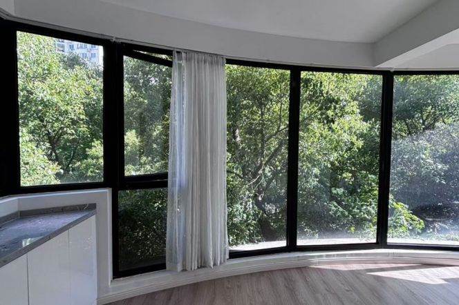 18k Modern 2Br with floor heating with nice view Nr Changping Rd.line7