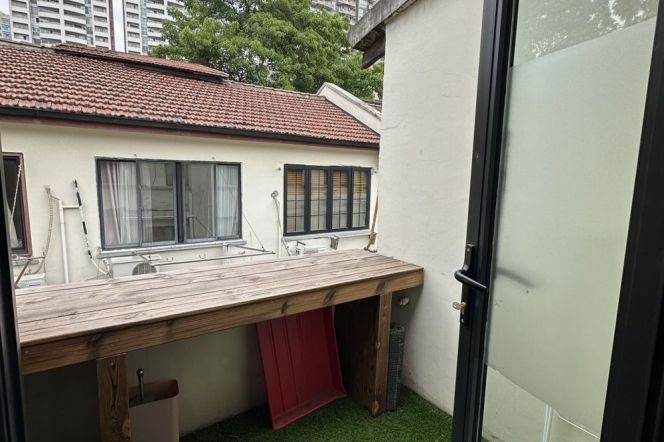Changshu rd/modern 2br 1lr+terrace/wall heating/big living room,@L1/7