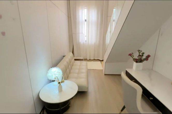 Lovely 1br 1lr with elevator nr Hanzhong rd station 