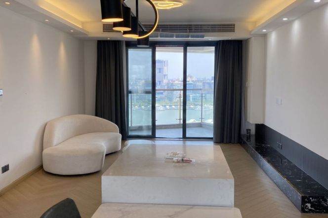 3 Brs, 2 Baths, Open Balcony/Central ac/Oven, 140 sqm, River View @ South Xizang L4&