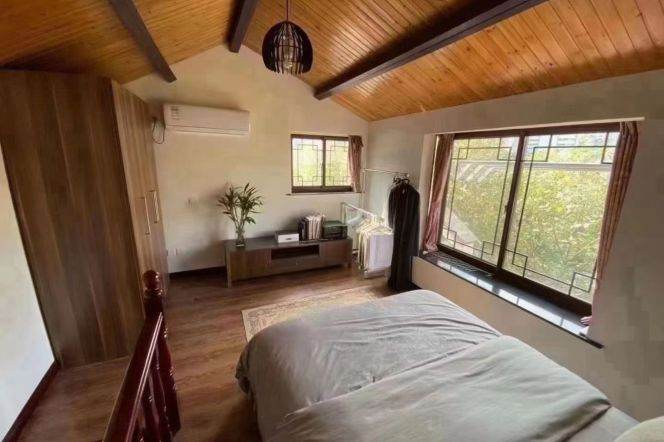 Duplex one bedroom house near L2/12/13 West Nanjing Rd