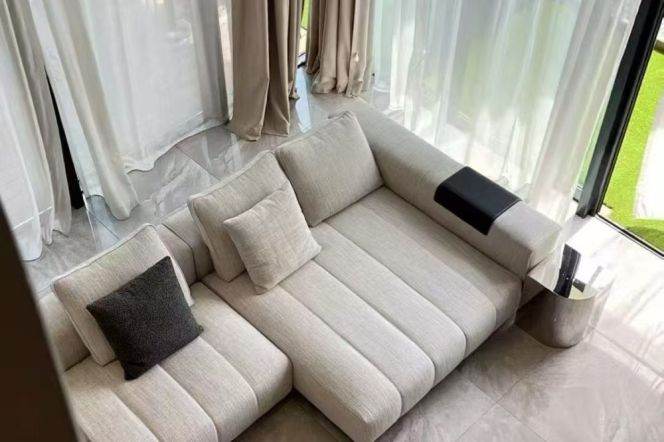 Modern douplex 4brs with floor heating and terrace nearby west nan jing road