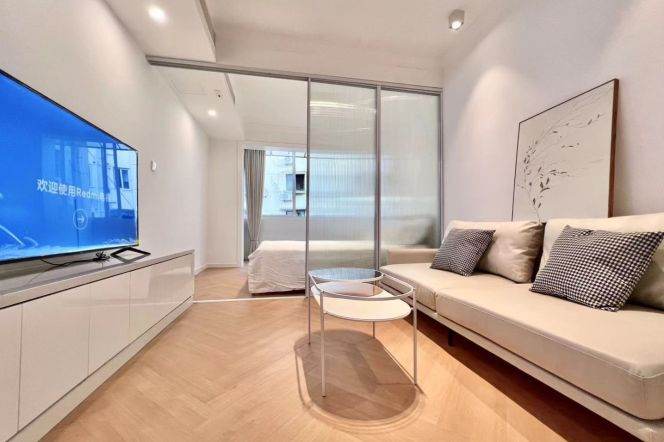jiangsu rd station one bedroom