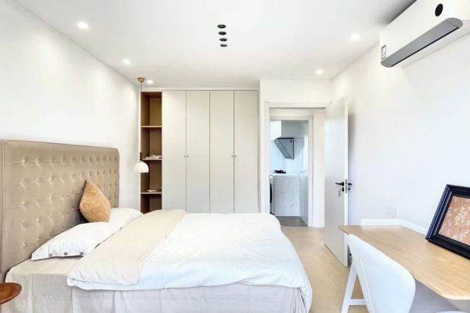 2br, hjh,Yulan rd Yinghua rd, Modern, near mall, subways, 9k