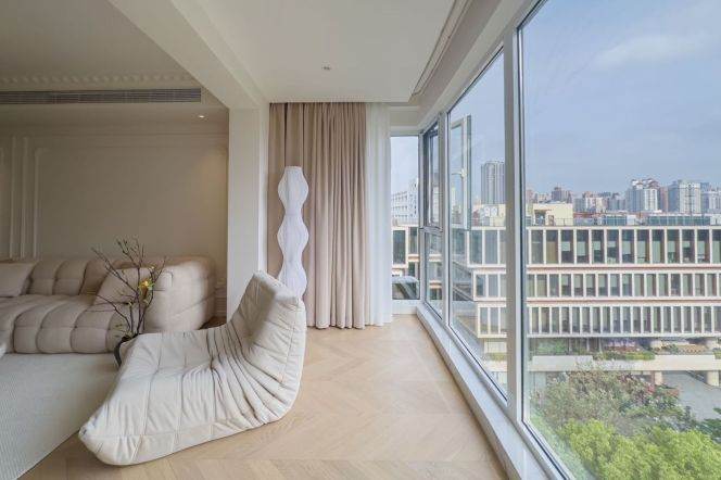 Columbia circle    Spacious 3-Bedroom | | Near  Metro  line 3/4
