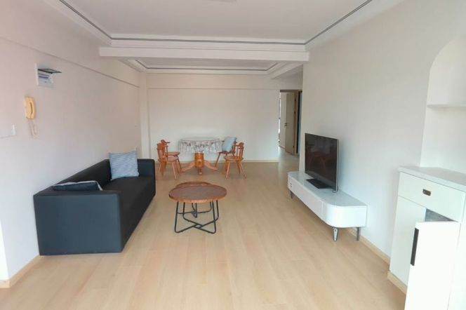 changshou rd elevator 2BR/2Baths/126sqm@L7/13