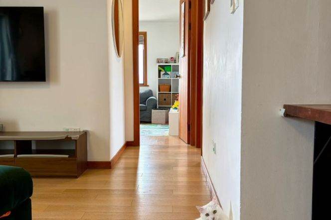 Jiaotong University-3brs 2baths 150sqm - balcony- nice view - comfortable 