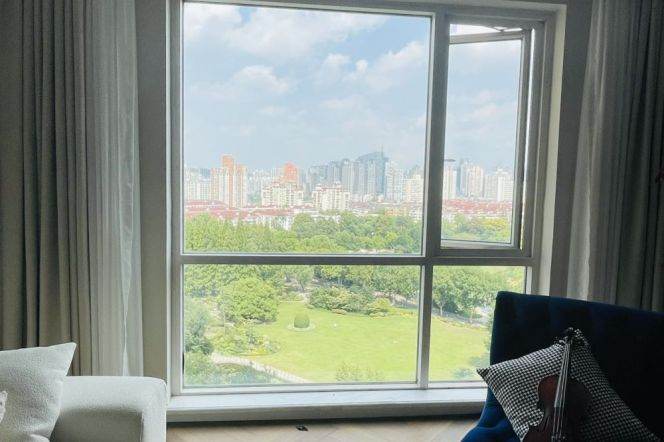 Modern 3brs with floor heating in Zhong Shan park 