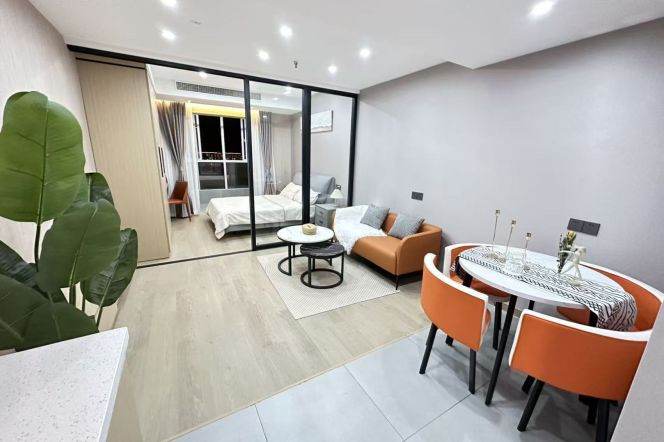 1br, subway L9 TaiErzhuang ,  elevator, clean lobby, malls, key,5.5k