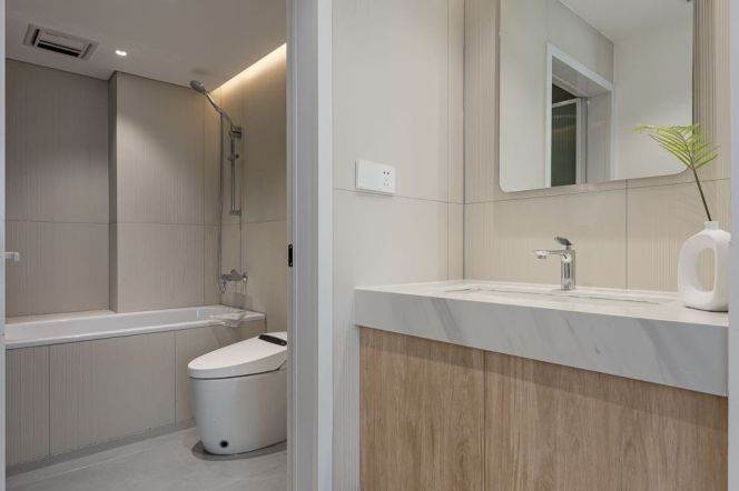 Modern 4br with floor heating nearby Yu yuan road