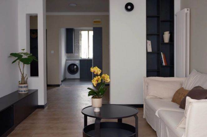 2br, wall heating, nicer than pics, Big windows, Green view, 11K