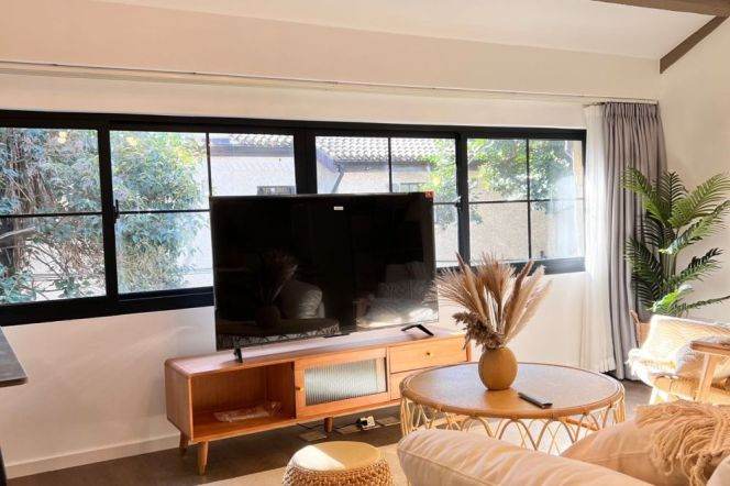 South Shanxi Rd Station Loft 1Br/2Bath Line1/10/12