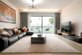 Modern 4brs with floor heating and balcony in Xujiahui area 