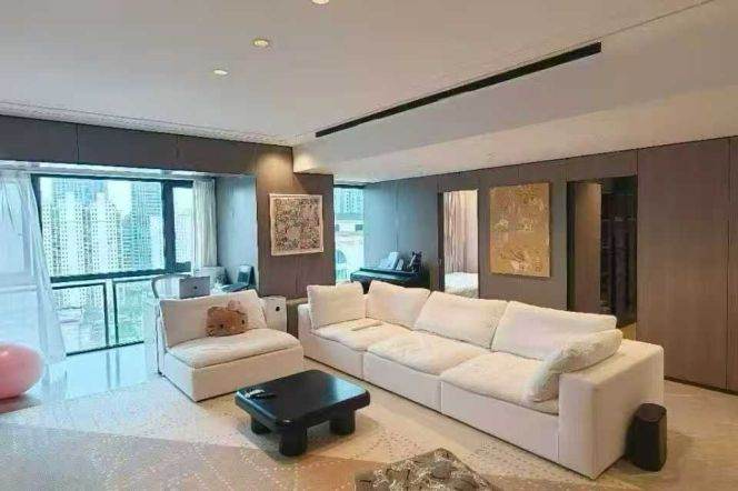 modern new 2brs floor heating modern furniture in best compound Xintiandi 