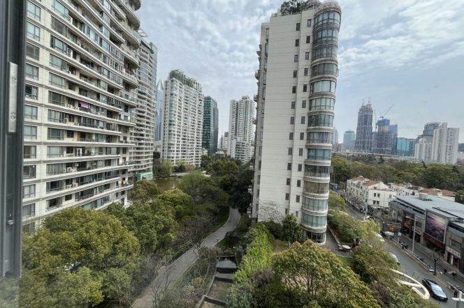Modern 3brs with floor heating and balcony in central downtown 