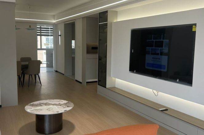 Modern 3brs with floor heating beside the beautiful Su Zhou river