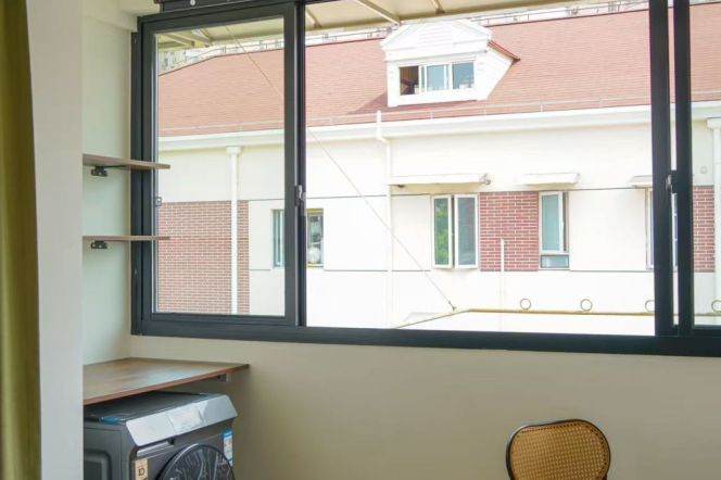 Spotless and immaculate 1 Bedroom apartment near HuNan road 