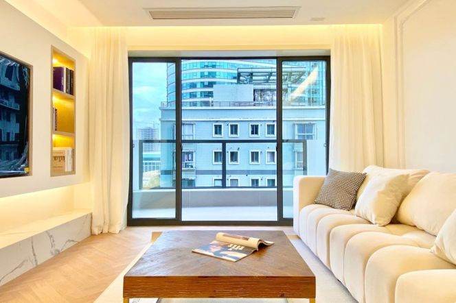 Open balcony+spacious 1br 2lr/double south/central AC,SH Indoor Stadium@L1/4