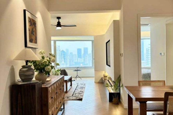 2BR 2BTH w/ Gym & Pool nr Jing'An Temple M2/7/14
